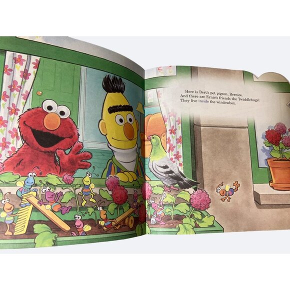 Sesame Street books The Police Station and 123 Sesame Street - Picture 10 of 14